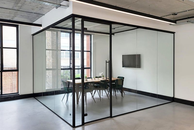 Soundproof glass meeting room with office glass partition in Dubai commercial building