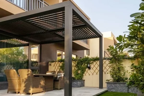 Stylish aluminum and glass door installation by Glass Aluminum Dubai experts.