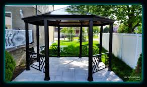 Wooden pergola frame restoration during gazebo pergola repair in Dubai