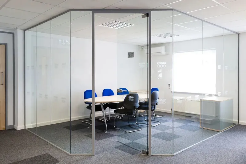 Stylish glass office partition in Dubai