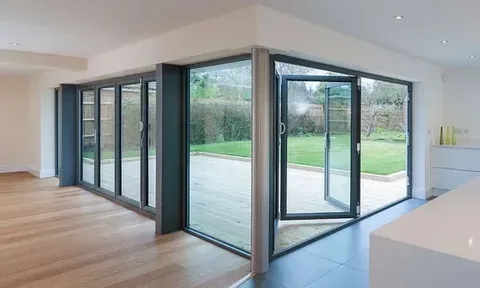 Aluminium Fittings for Doors and Windows Dubai