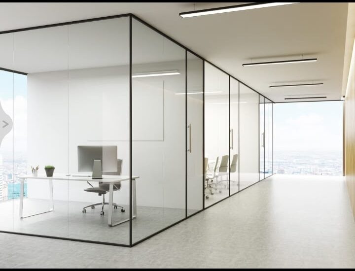 Office design with glass partition Dubai for modern workspace